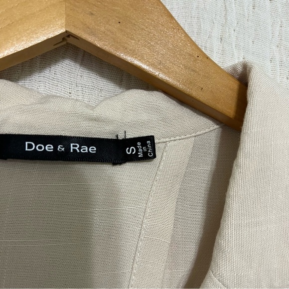 Doe + Rae Sand Tan Sleeveless Button Down Shirt size S - Picture 7 of 8